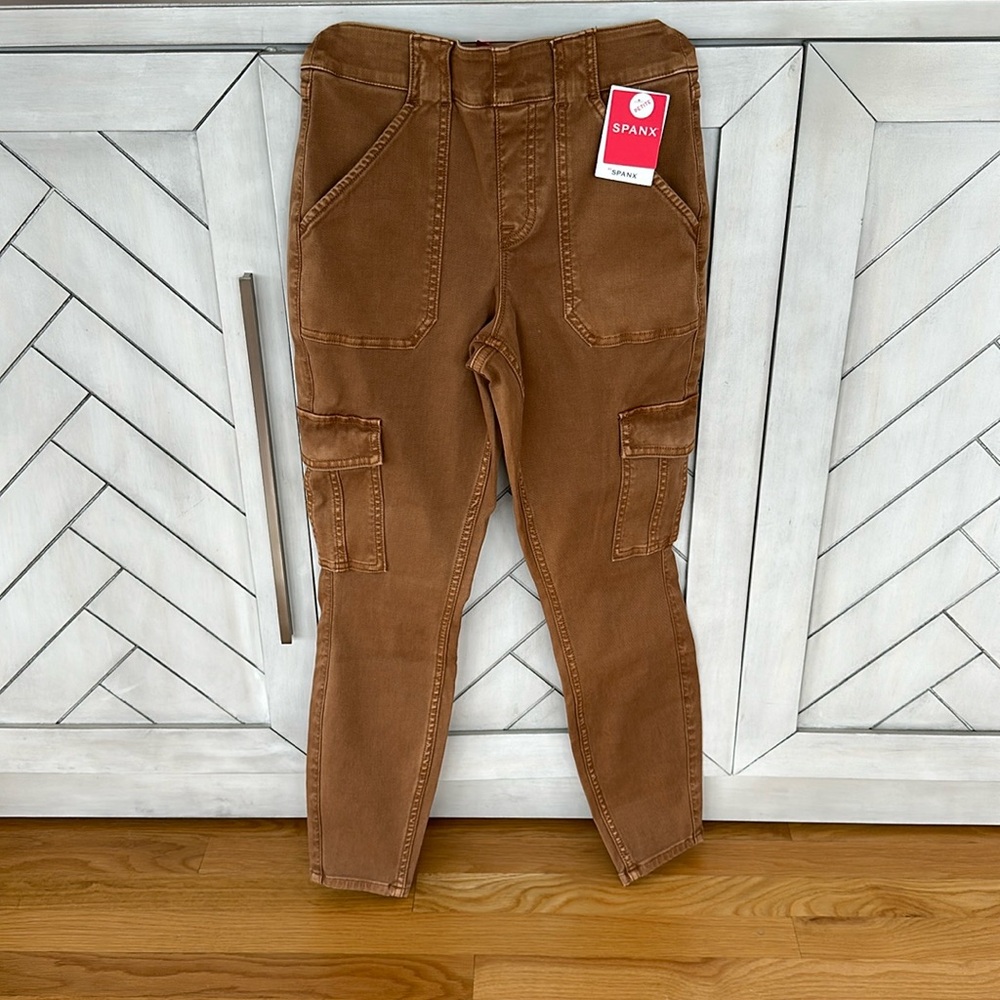 Spanx small petite stretch, twill ankle cargo pant